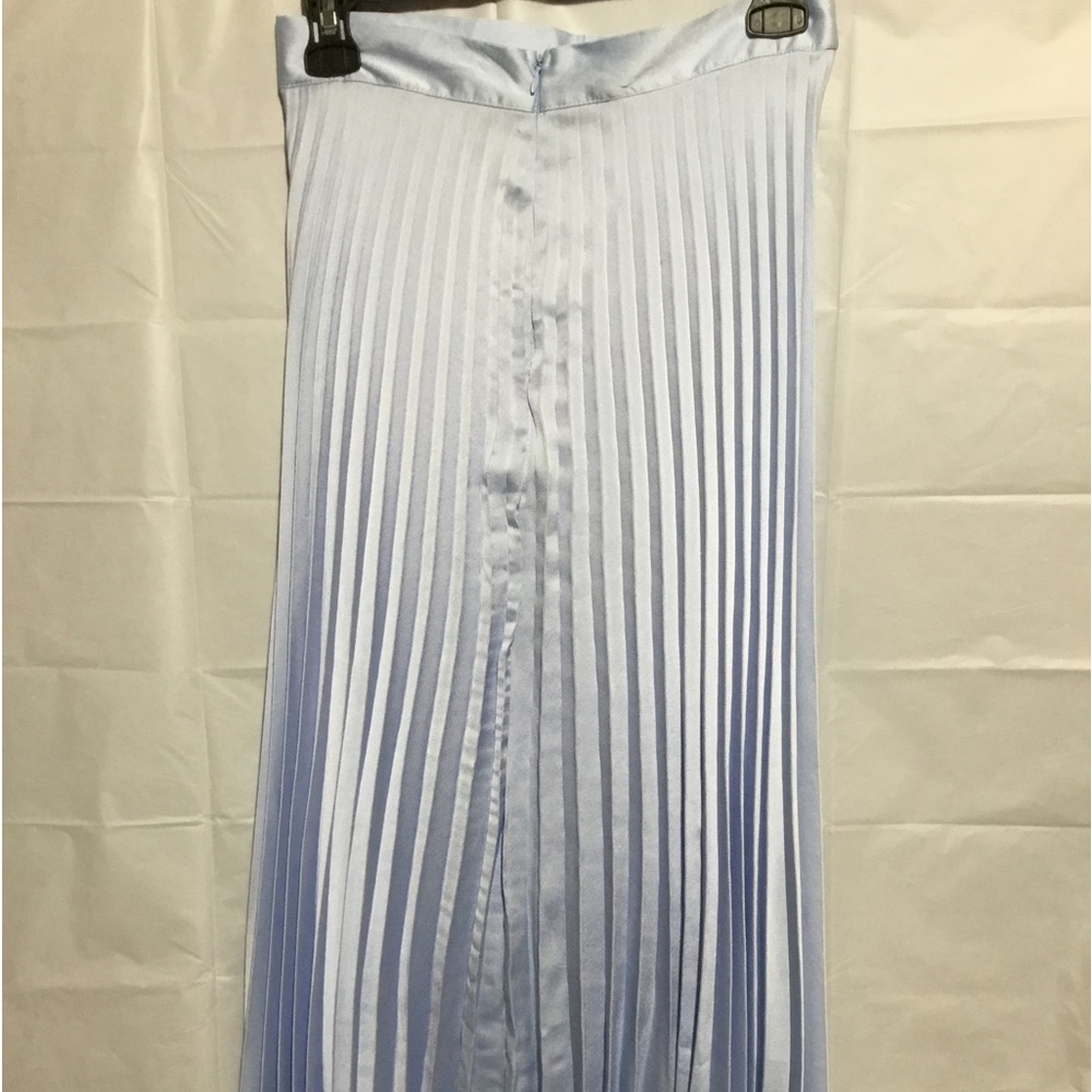 Pleated long Maxie skirt size s baby blue